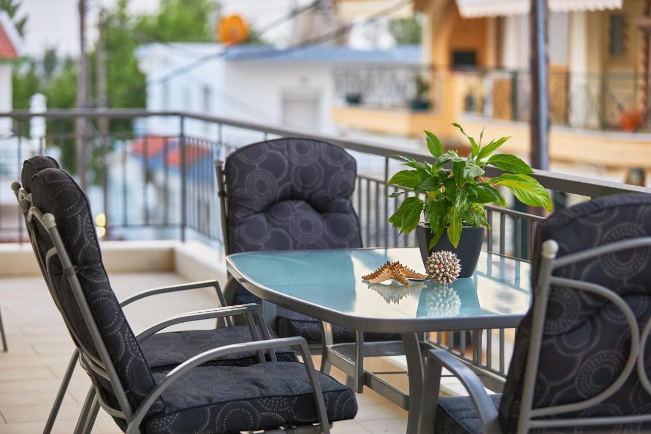Pearl Apartments Ofrinion Exterior photo